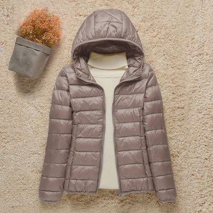 Alessia | Piumino Donna con Cappuccio Ultraleggero
