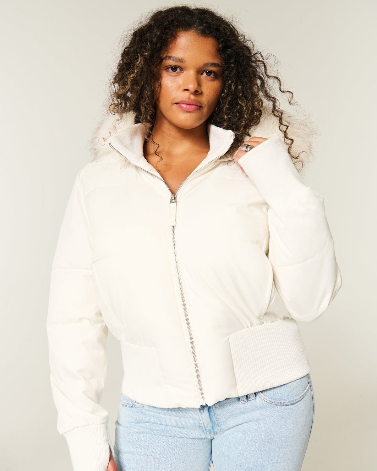 Giorgia | Piumino Donna Cropped con Cappuccio Pelliccia Sintetica