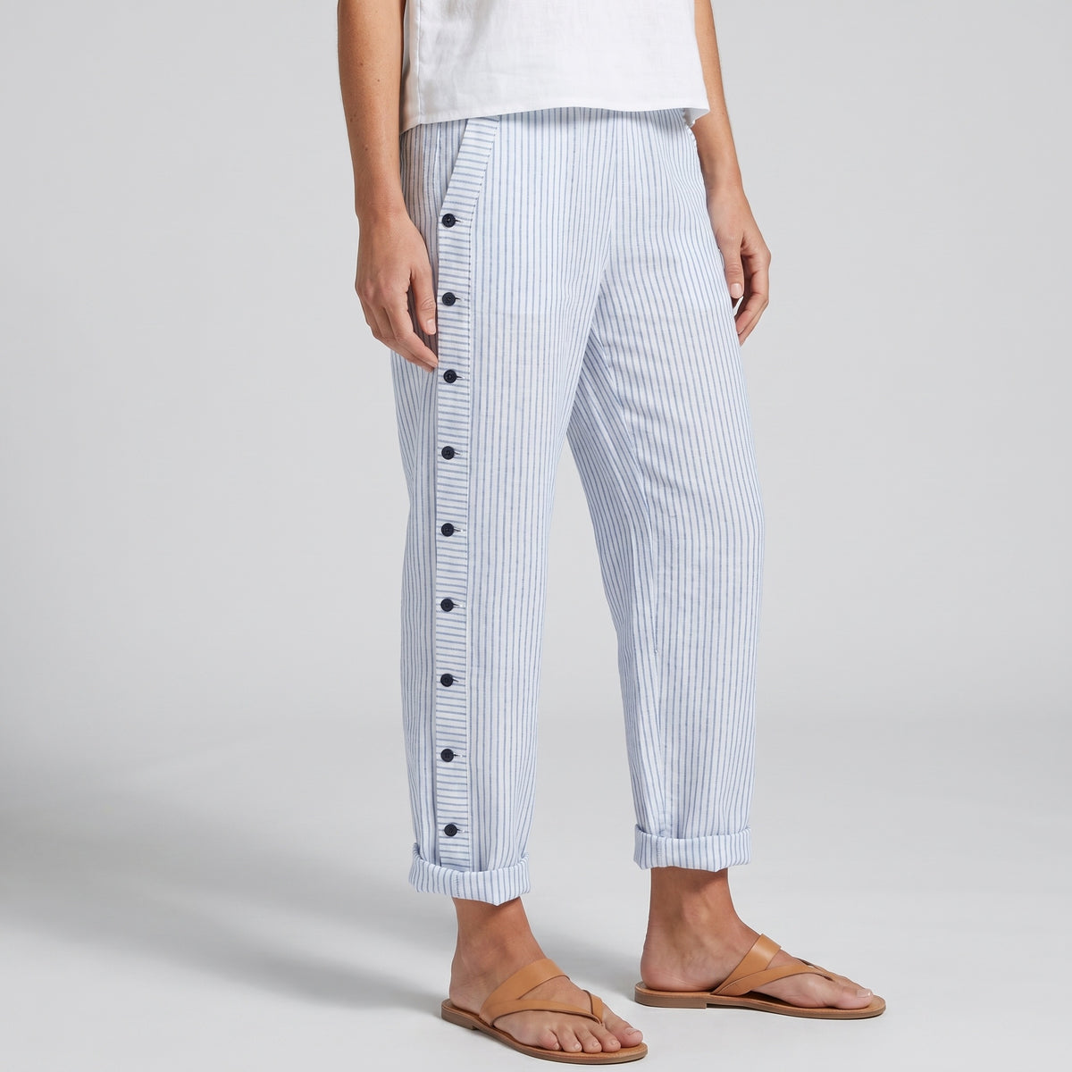 Marta | Pantaloni Cropped Donna a Righe con Dettaglio Bottoni