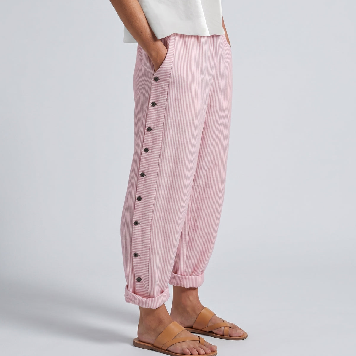 Marta | Pantaloni Cropped Donna a Righe con Dettaglio Bottoni