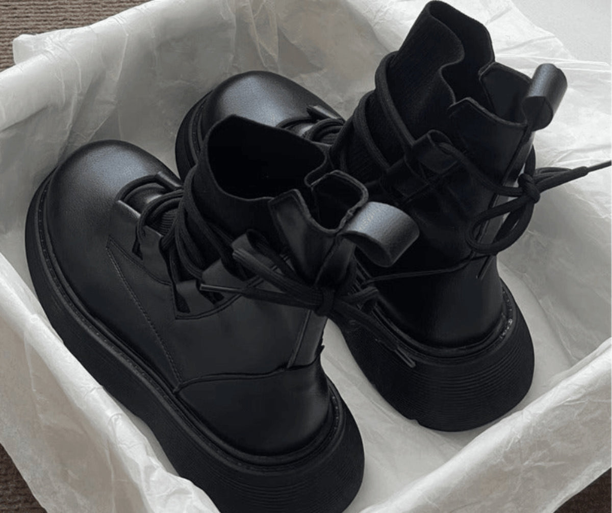 Rebecca | Anfibi Donna Stringati con Fibbie Suola Platform