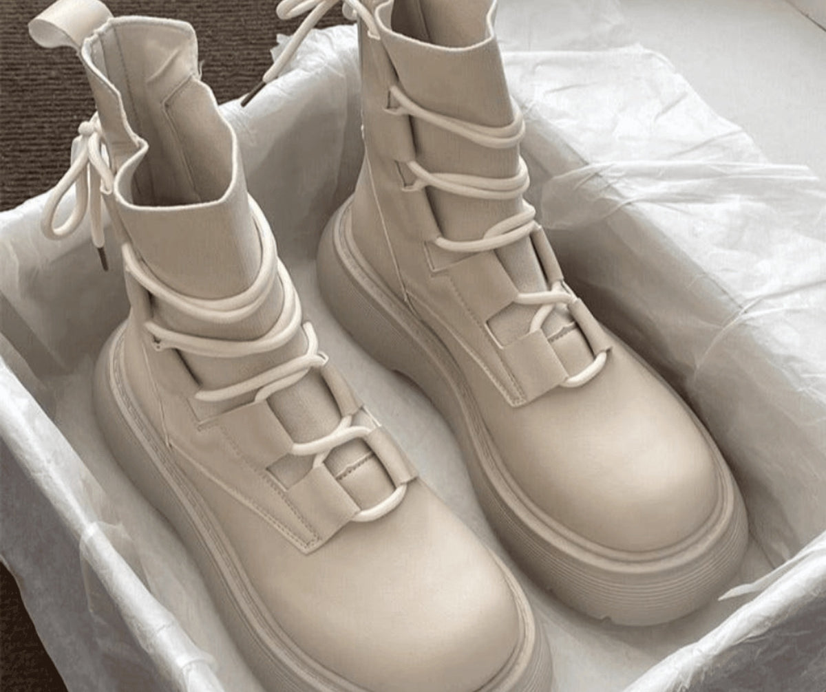 Rebecca | Anfibi Donna Stringati con Fibbie Suola Platform