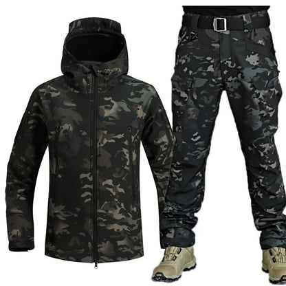 Stefano | Tuta Tattica Softshell Uomo con Cappuccio Impermeabile